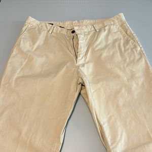 Ledbury Richmond Chino 34 waist 32 inseam color Stone White
